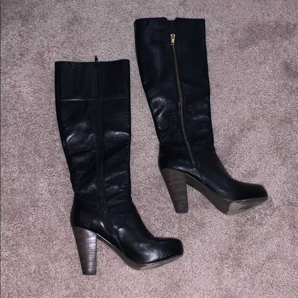 Steve Madden black cognac leather boots